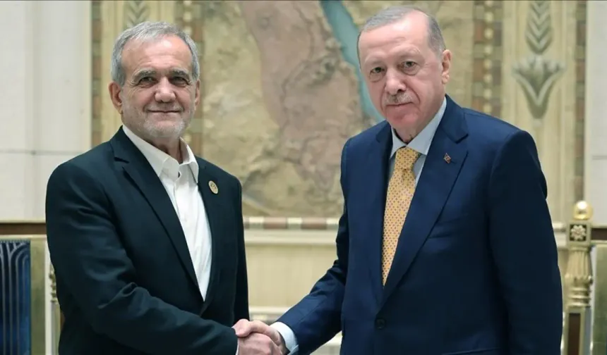 Pezeşkiyan'dan Erdoğan'a: “Erdoğan'ın kararlı tutumu takdire şayandır”