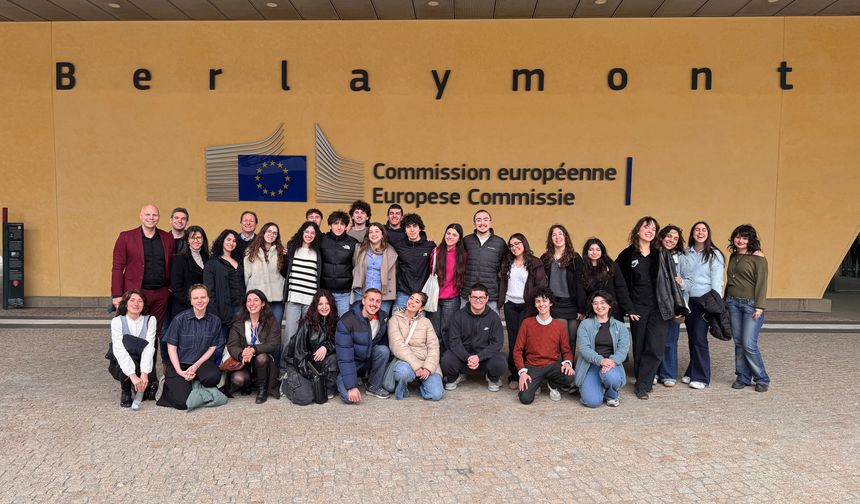 Kıbrıslı Türk ve Rum UWC Bursiyerleri, Brüksel’de incelemelerde bulundu