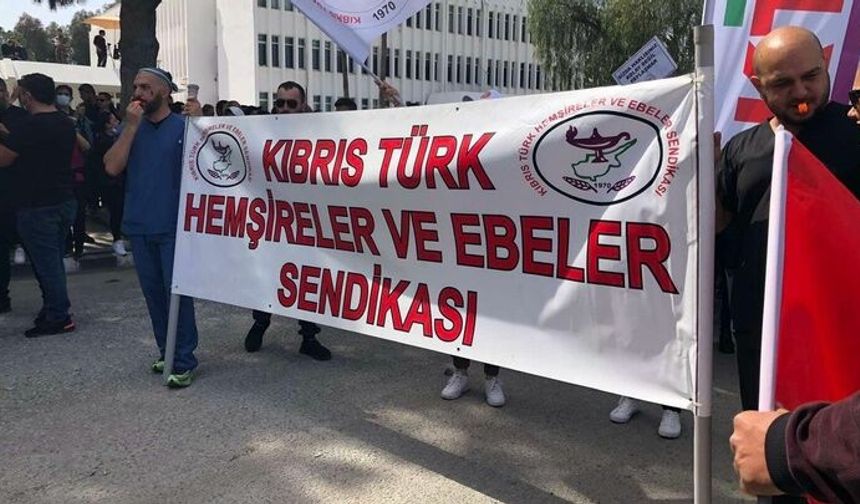 Hemşireler ve Ebeler Sendikası'ndan ek mesai ödemeleriyle ilgili eylem uyarısı