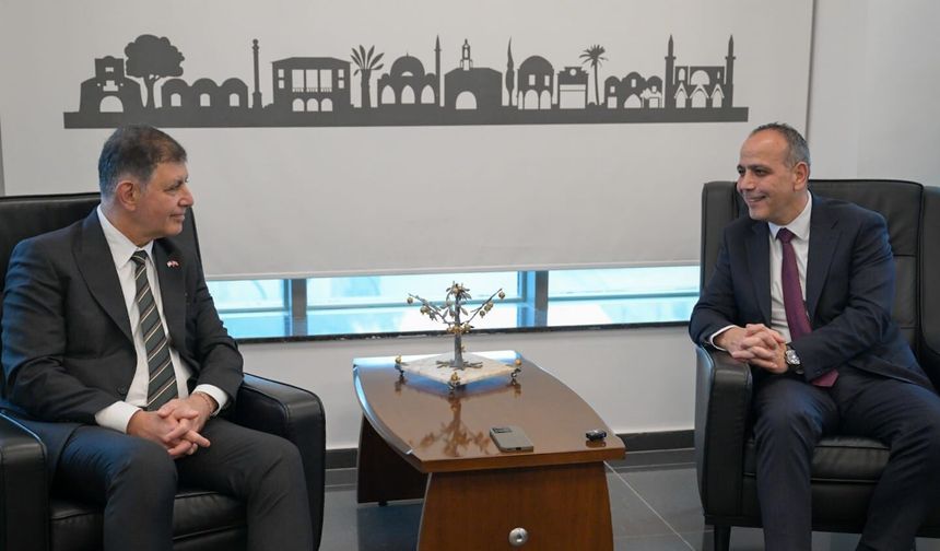 LTB Başkanı Harmancı, İzmir Büyükşehir Belediye Başkanı Tugay ile bir araya geldi