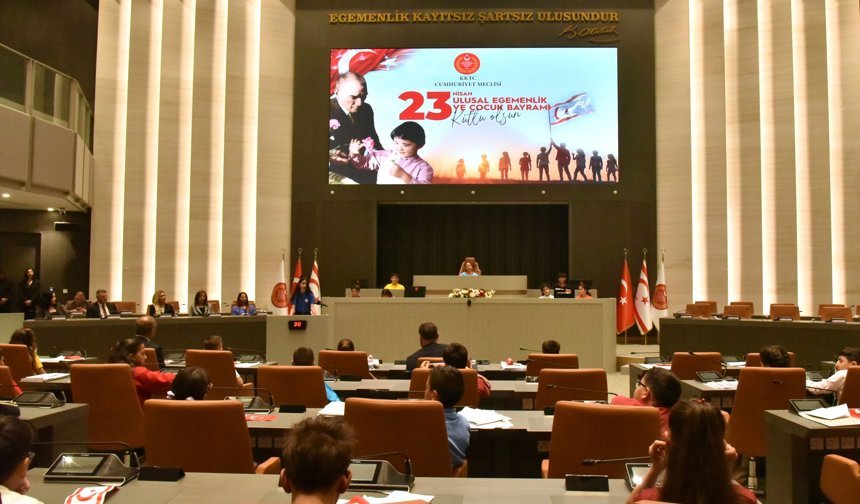 Genel Kurul koltuklarına bu kez çocuklar oturdu…