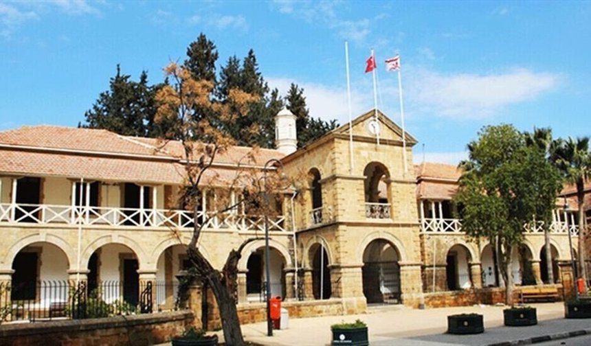 Anayasa Mahkemesi’nden karar: 90 gün içinde yasalaşmayan kararnameler geçersiz