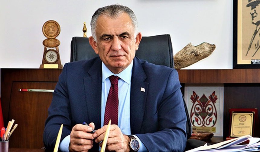 Çavuşoğlu: “GKRY'deki okullarda yürütülen ırkçı ve faşist propagandaları şiddetle kınıyorum”