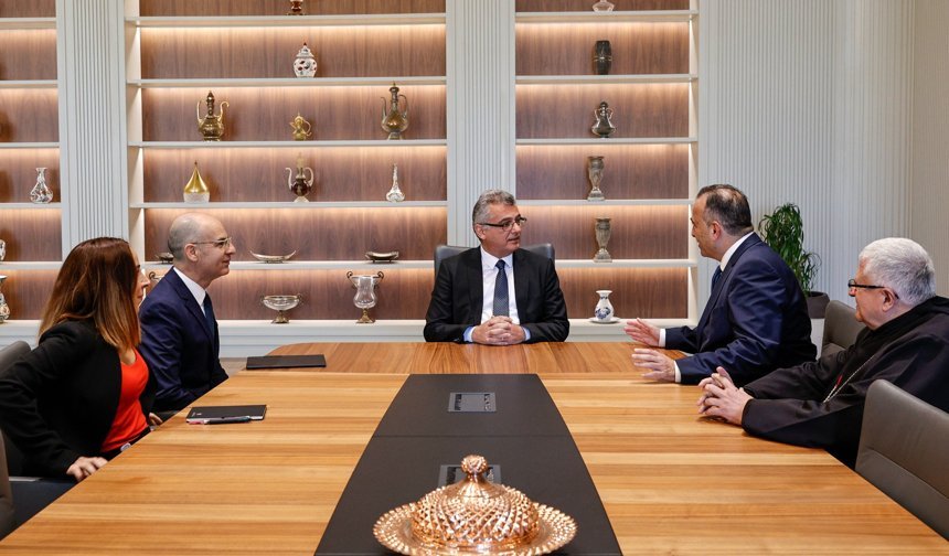 Cumhurbaşkanı Erhürman, Maronit toplumu temsilcisi Moussa ve Başpiskopus Sfeir ile görüştü