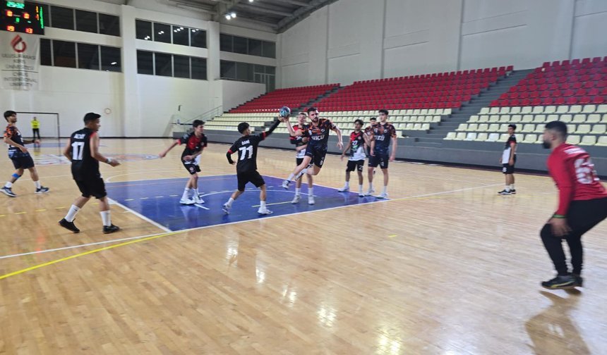 UKÜ’den Çifte Galibiyet!