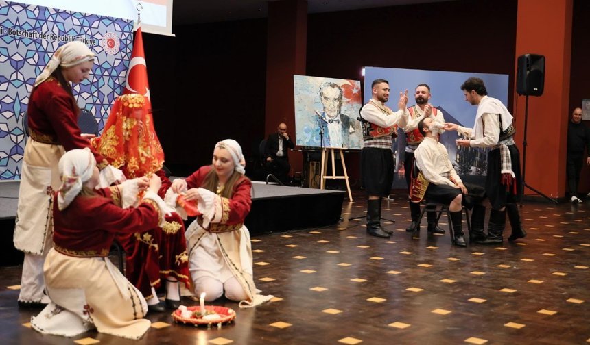 Berlin’de KKTC kültürü tanıtıldı