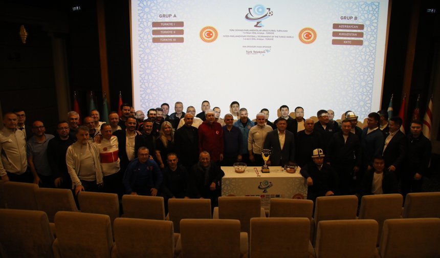 Cumhuriyet Meclisi futbol takımı Antalya’da...