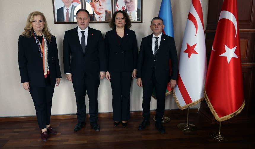 Öztürkler, KKTC Bakü Temsilciliği’ni ziyaret etti