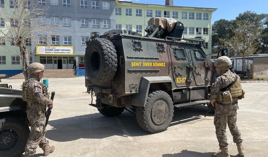 Şanlıurfa-Siverek'te okula düzenlenen silahlı saldırıda 16 kişi yaralandı