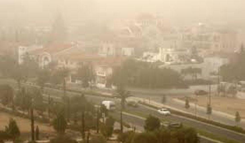 Ada genelinde etkili olan toz bulutunun bu akşama veya pazar sabaha kadar sürmesi bekleniyor