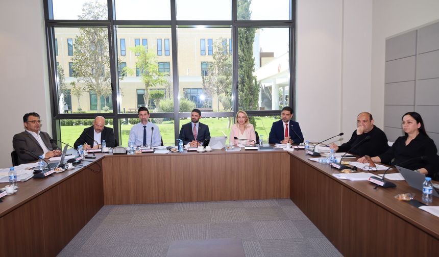 İdari, Kamu ve Sağlık İşleri Komitesi toplandı