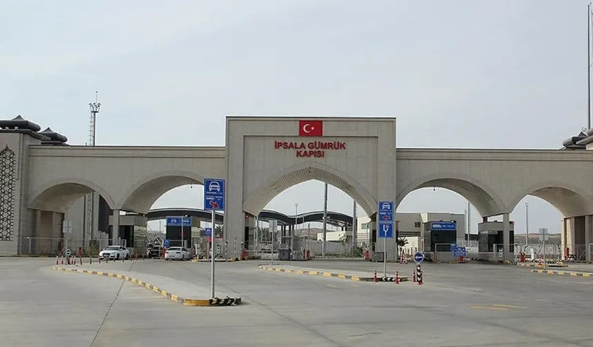 Yunanistan’dan başka bir Avrupa ülkesine gitmek isteyen dört göçmen yanlışlıkla Türkiye'ye gitti