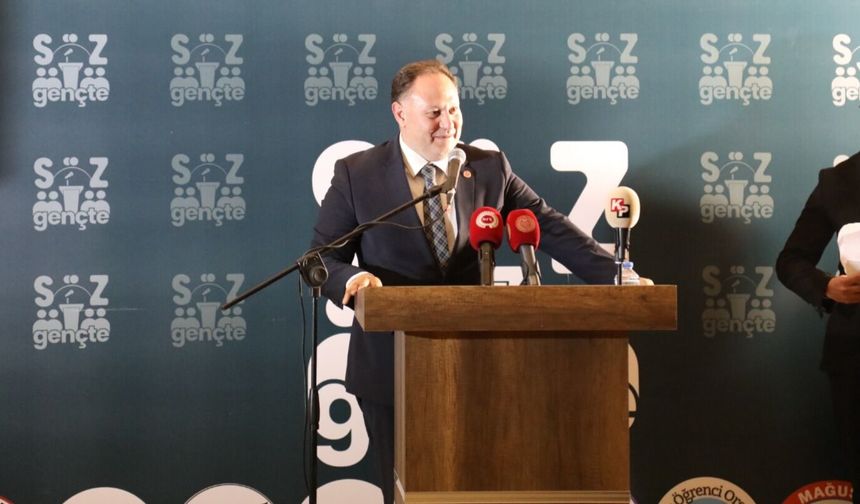 Öztürkler: “Gençler bize örnek oldu”