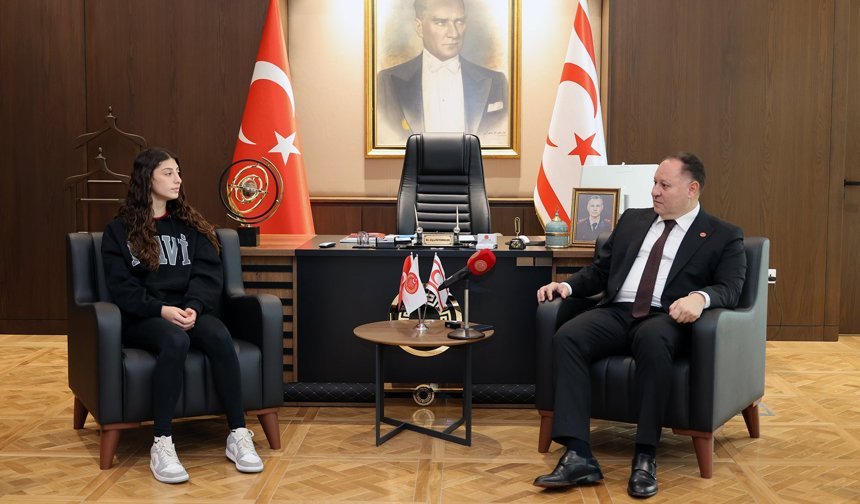 Öztürkler: “Fırsat verildiğinde gençlerimiz kendini gösteriyor”
