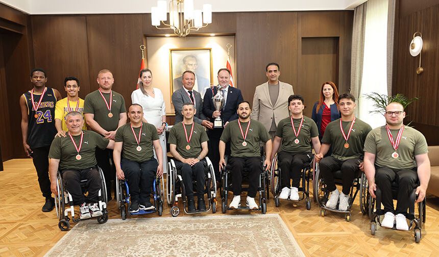 Öztürkler: “Tekerlekli sandalyeli sporcuların başarısı gurur kaynağımız"