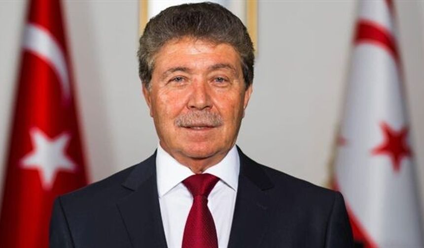 Başbakan Üstel: “Bayramlar, sevginin, hoşgörünün ve birlik ruhunun büyüdüğü en anlamlı zamanlardır”