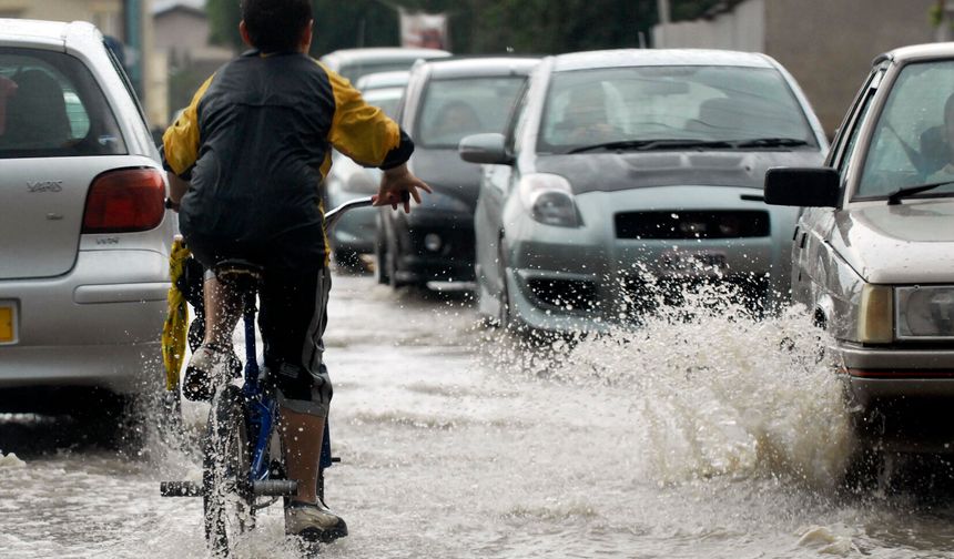 Meteorolojiden yarın için etkili yağış uyarısı