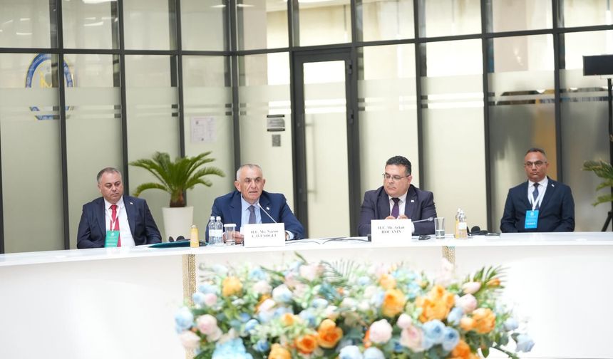 Bakan Çavuşoğlu, Türkistan'da "Türk Akademisi 8. Bilim Konseyi Toplantısı"na katıldı