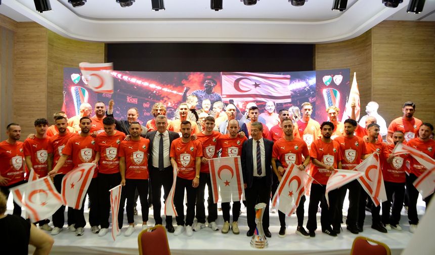 Erhürman: "Küçük ülkede, az nüfusla pırıl pırıl gençler çıktıysa, bu halkın önünde kimse duramaz”