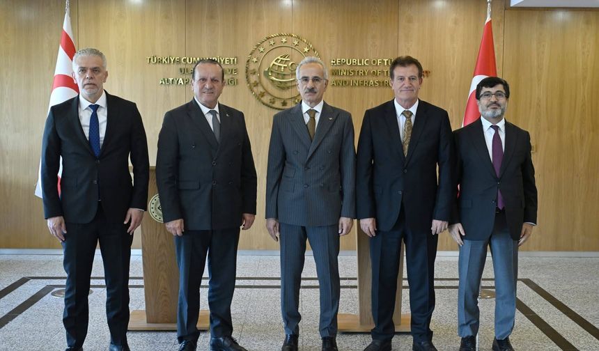 Ataoğlu ile Arıklı, Ankara’da Güngör çöplüğü, bilet fiyatları, Ercan ve karayollarındaki projelerle ilgili görüşmeler yaptı