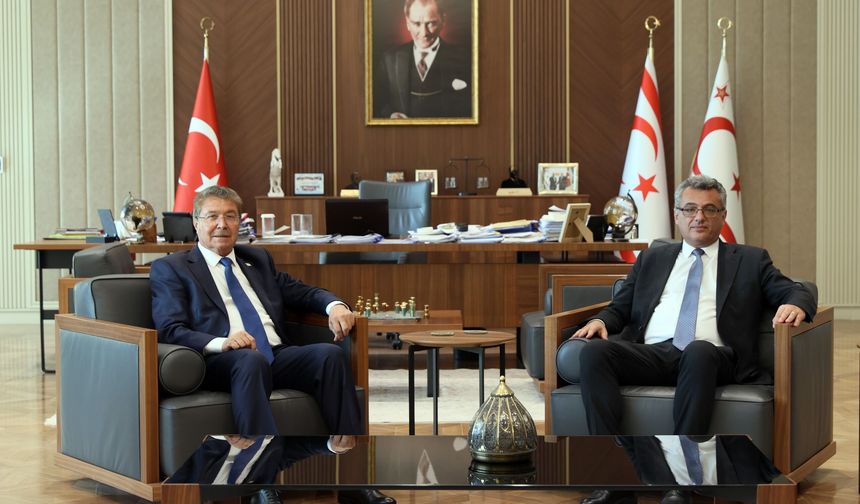 Cumhurbaşkanı Tufan Erhürman, Başbakan Ünal Üstel’i kabul etti