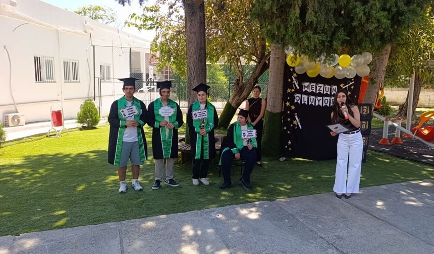 Girne Özel Eğitim ve İş Eğitim Okulu'nda mezuniyet töreni