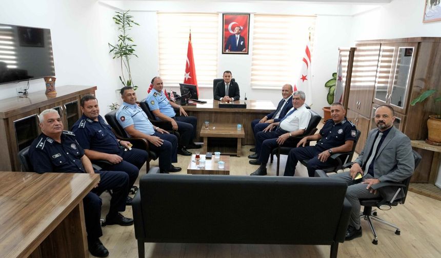 Yangınla mücadele eğitimi alan Merkezi Cezaevi personeline sertifikaları verildi