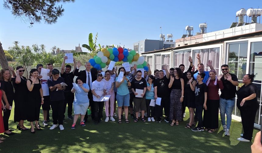 İrfan Nadir Rehabilitasyon Merkezi’nde ilk kez karne töreni düzenlendi