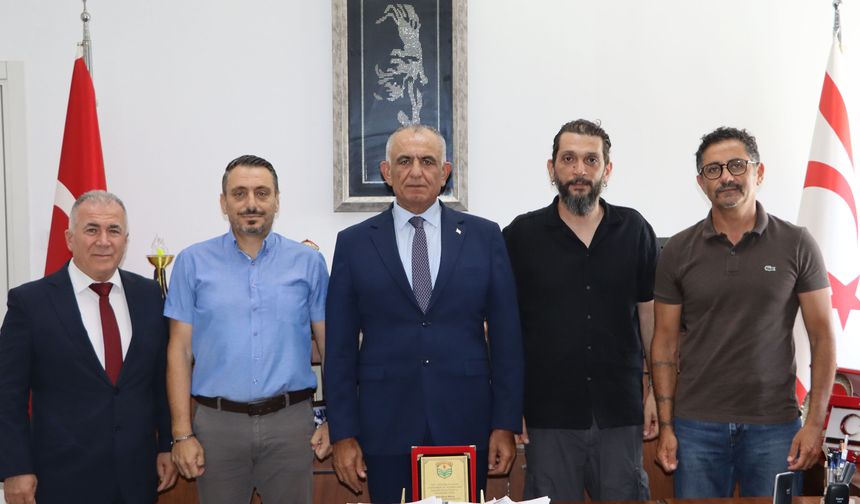 Çavuşoğlu: “Öğrencilerimizi sporla buluşturan çalışmaları desteklemeye devam edeceğiz”