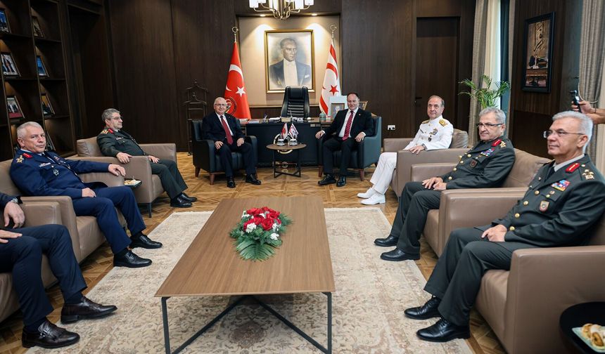 Meclis Başkanı Öztürkler TC Milli Savunma Bakanı Yaşar Güler’i kabul etti