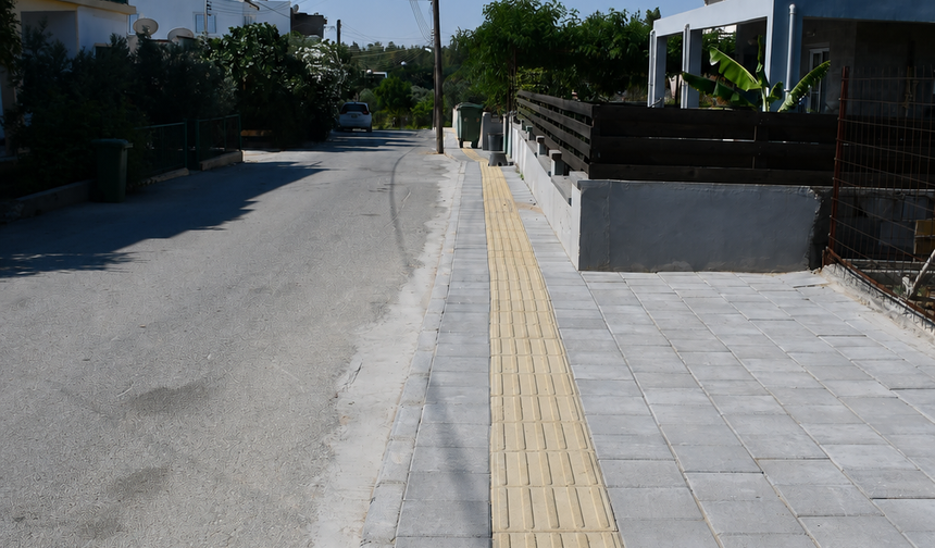 Mesarya Belediyesi, Paşaköy’de kaldırım çalışmalarını tamamladı