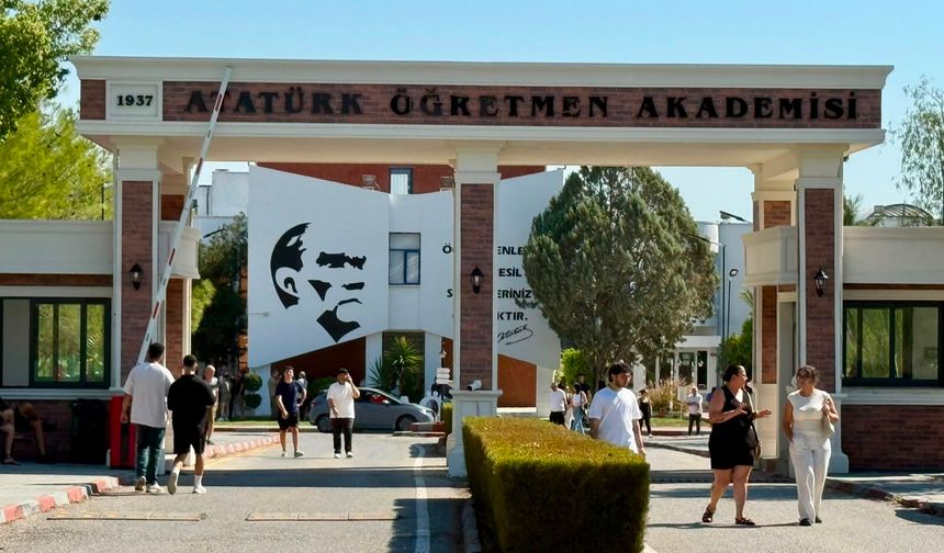 Atatürk Öğretmen Akademisi sınavı başladı