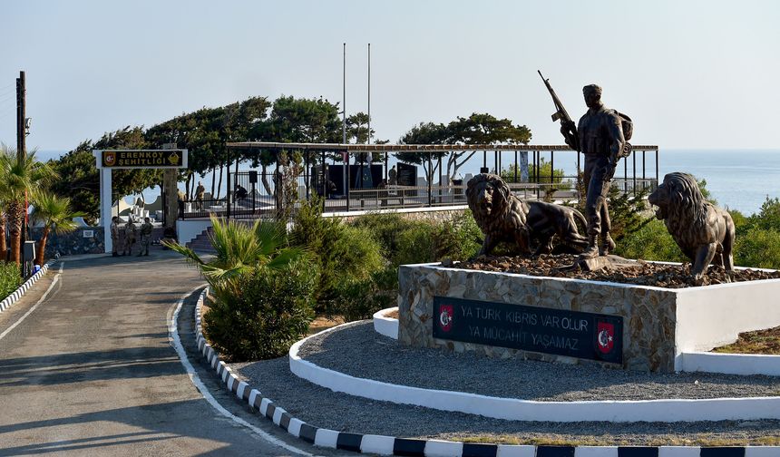 Erenköy Direnişi’nin 62’nci yıl dönümünde şehitler törenle anıldı
