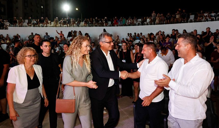 Erhürman, Yeniboğaziçi ve Serdarlı’daki festivallere katıldı