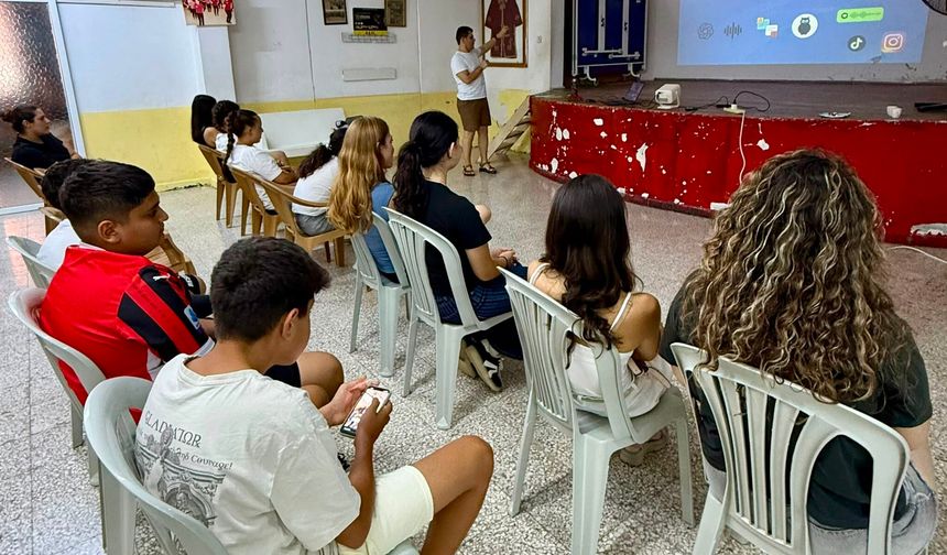 Vadili'de "Yapay Zeka ile Geleceğe Hazır Ol" semineri düzenlendi