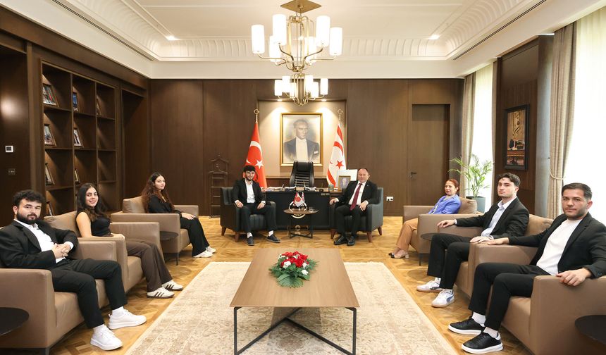 Öztürkler: “Yükseköğrenimin mutfağındaki öğrencilerin Cumhuriyet Meclisi’nde kongre yapması önemli”
