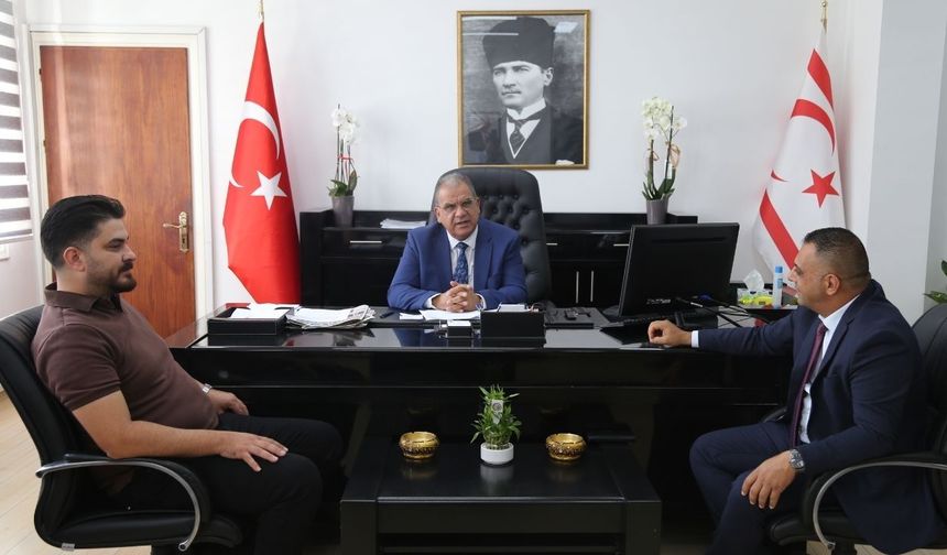 Bakan Sucuoğlu, Gazimağusa Birleşik Taksiciler Birliği heyetini kabul etti