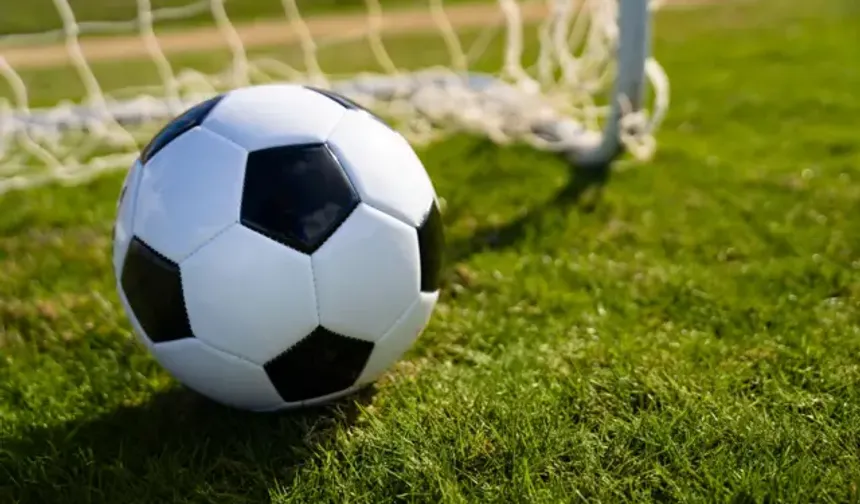 Cumhuriyet Meclisi ile TBMM futbol takımları dostluk maçında buluşuyor