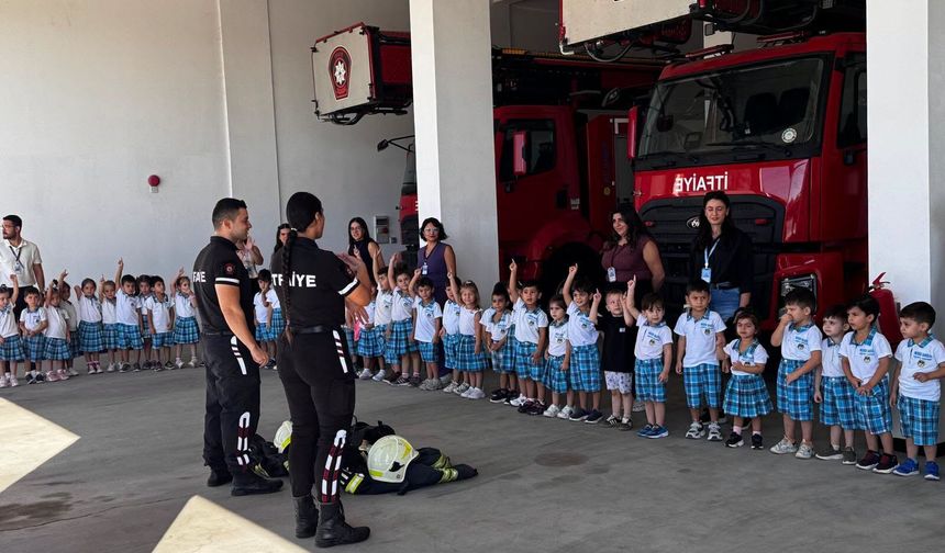PGM İtfaiye ekipleri okullarda ve sokaklarda: Yangın farkındalığı anlatıldı