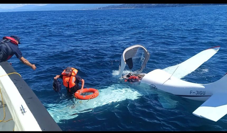 Gürcistan'dan kalkan özel uçak Rize açıklarında denize acil iniş yaptı