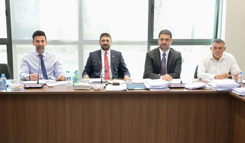 İdari, Kamu ve Sağlık İşleri Komitesi, Güvenlik Kamu Görevlileri başlıklı iki ayrı yasa tasarısını görüştü