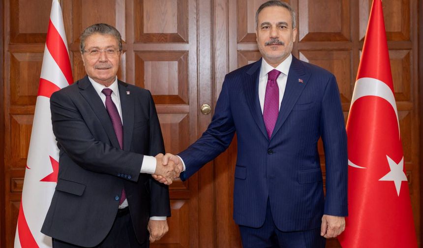 Başbakan Üstel, Hakan Fidan ile görüştü