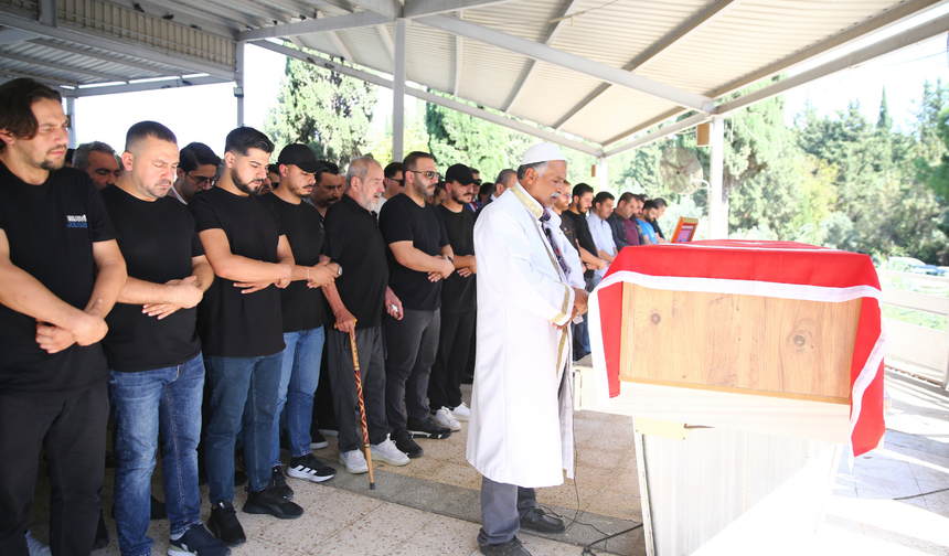 Mehmet Nuri Ayran Adana'da toprağa verildi