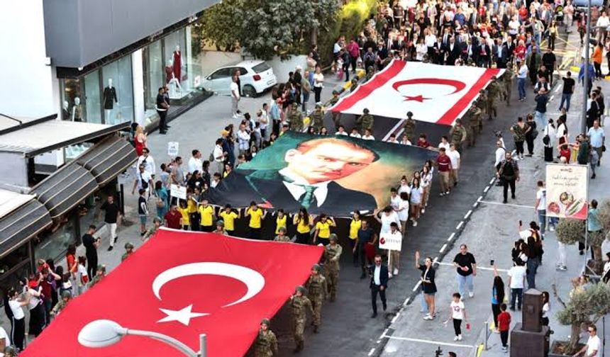“Cumhuriyet Korteji” olumsuz hava koşulları nedeniyle iptal edildi