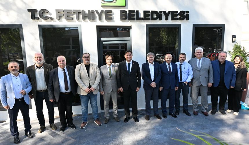 Avrupa’daki Türk gazeteciler Fethiye’de buluştu! Ölüdeniz Hava Oyunları Festivali dünyaya tanıtılacak