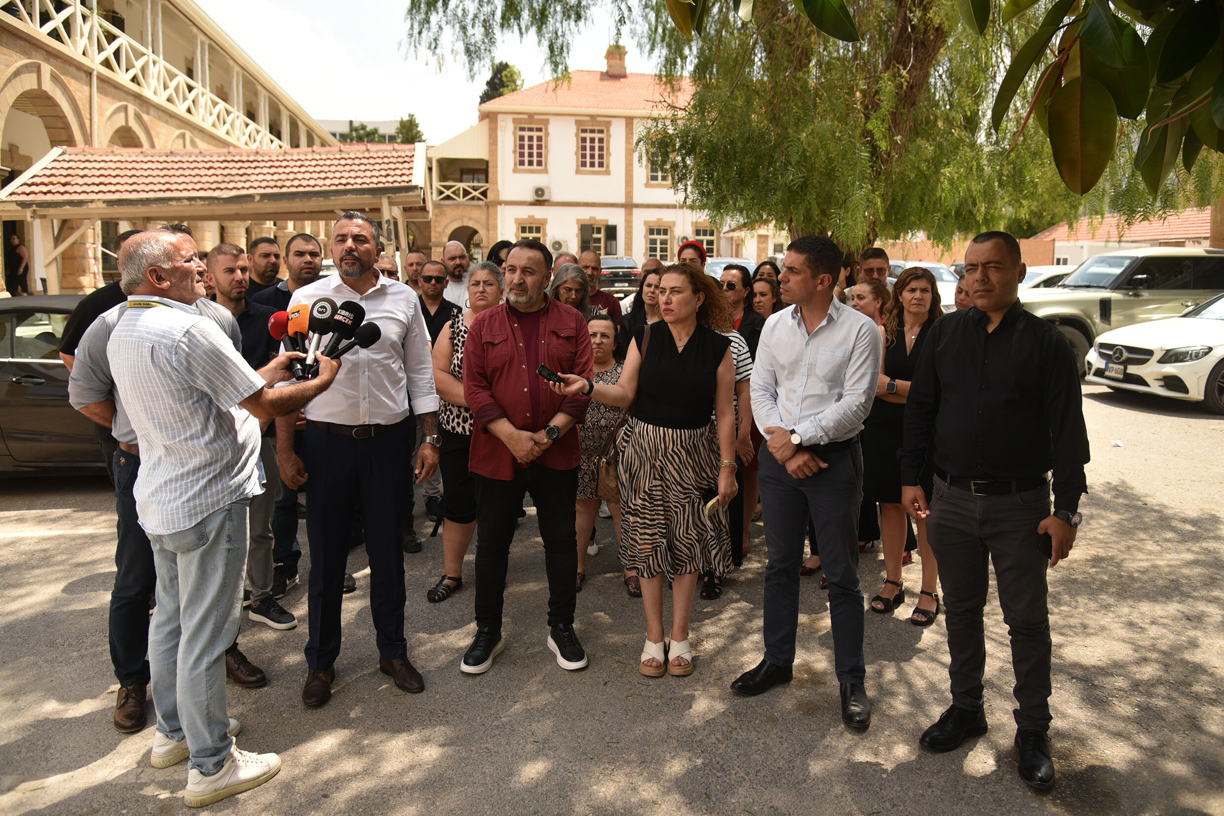 "Mahkemelerdeki personel eksikliğini 15 Eylül'e kadar giderin"