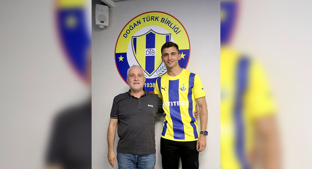 Sena yeni formasını giydi