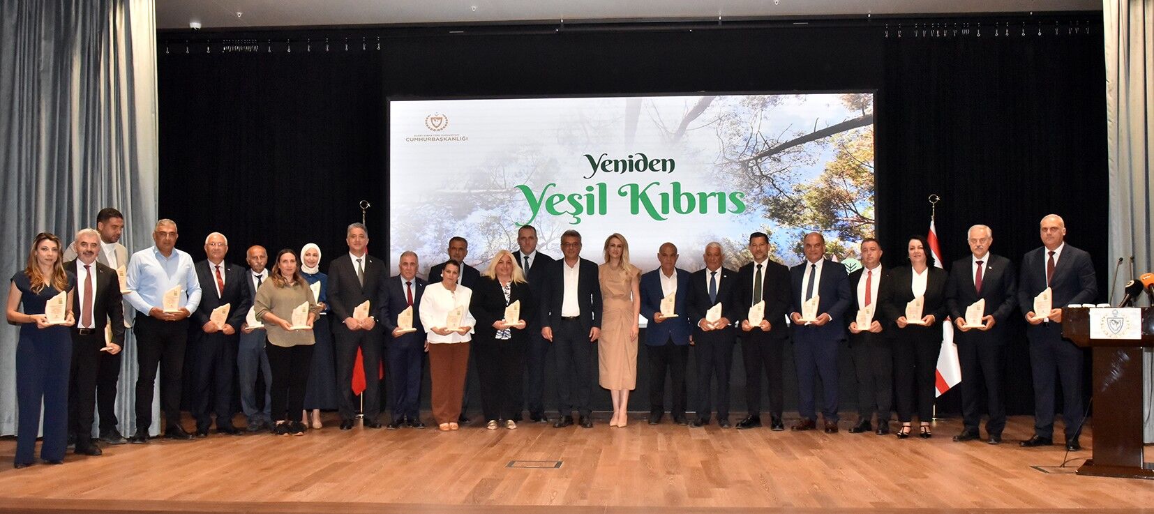 Yeniden Yeşil Kıbrıs projesiyle ülkeye 14 bin 300 fidan dikildi