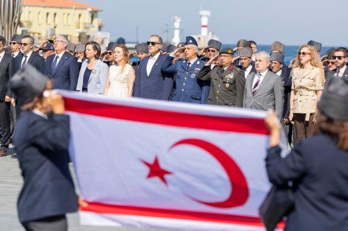 Kıbrıs Barış Harekâtı'nın 52. yıl dönümü İzmir'de törenle kutlandı