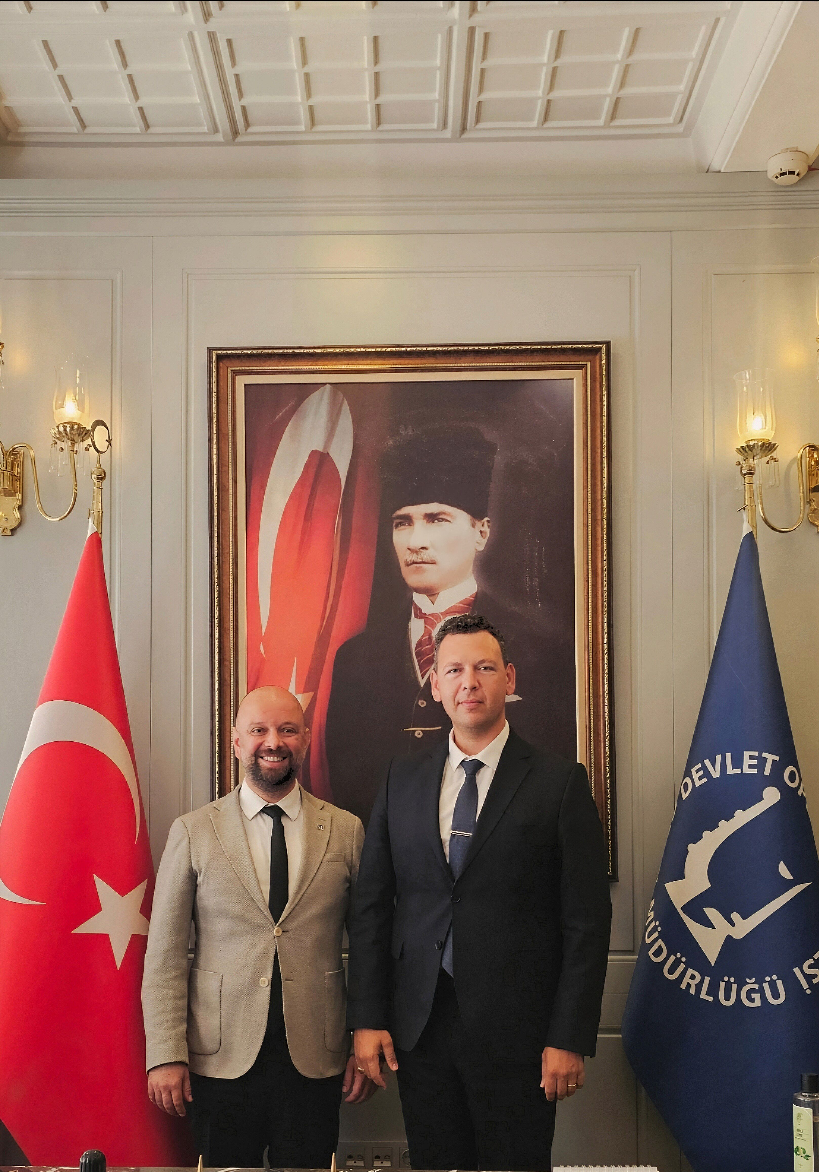 Töre, Türkiye'de yeni projelerle ilgili görüşme yaptı